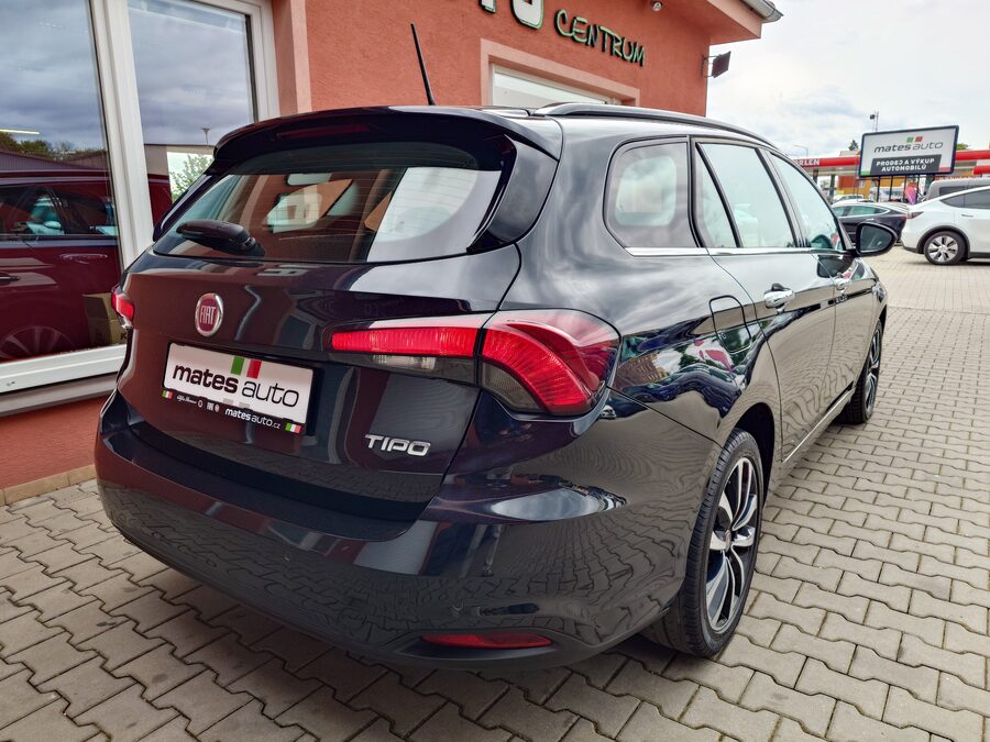 Fiat Tipo 1.6 JTDM Lounge 88 kW – fotografie 6 z 26