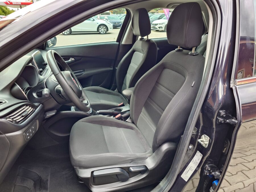 Fiat Tipo 1.6 JTDM Lounge 88 kW – fotografie 11 z 26