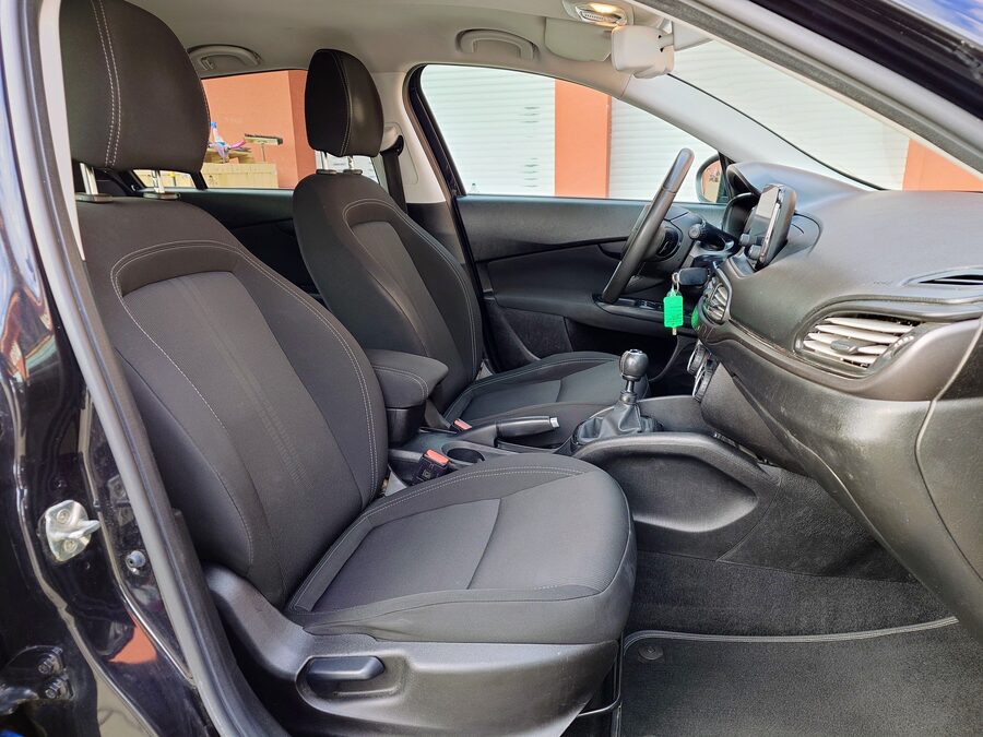Fiat Tipo 1.4 Turbo S-Design 88 kW – fotografie 13 z 25