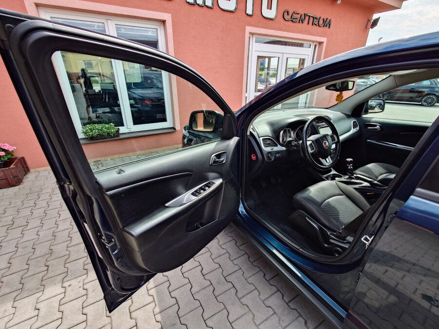 Fiat Freemont 2.0 Multijet Urban 103kW – fotografie 12 z 22