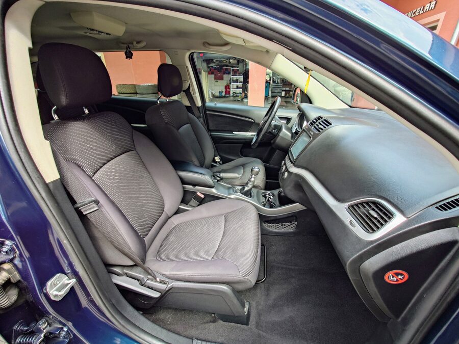 Fiat Freemont 2.0 Multijet Urban 103kW – fotografie 13 z 22
