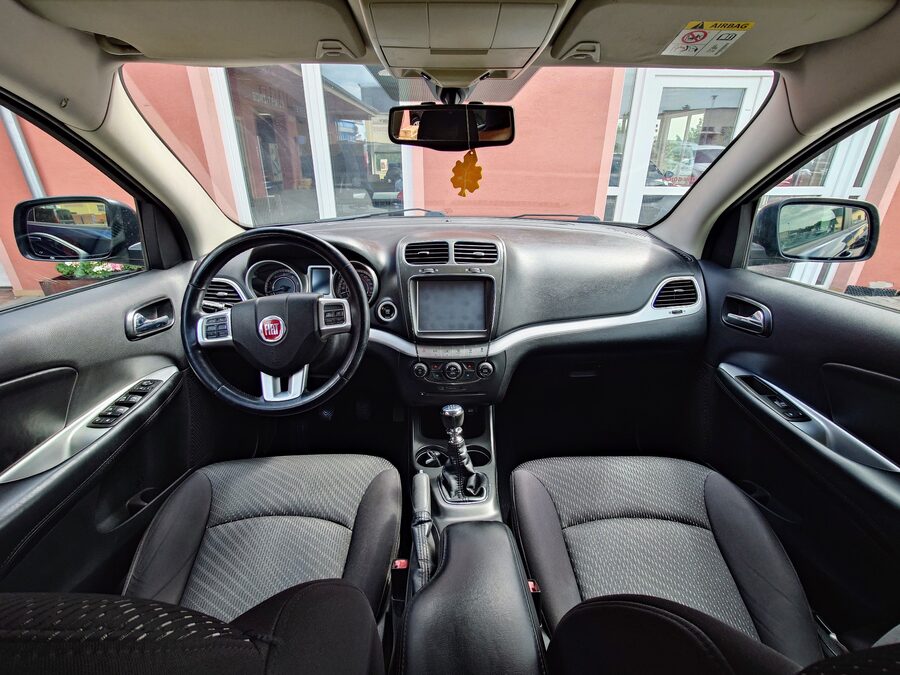 Fiat Freemont 2.0 Multijet Urban 103kW – fotografie 17 z 22