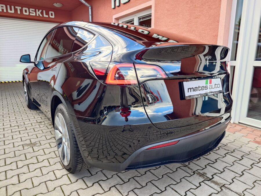 Tesla Model Y Long Range - Dual Motor, 378 kW, – fotografie 3 z 26