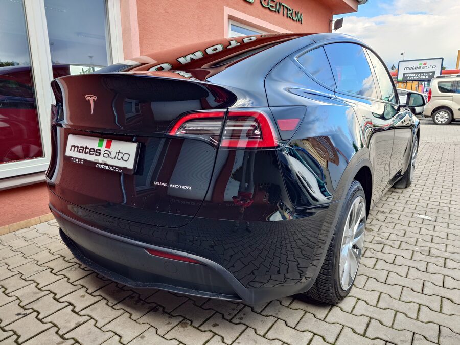 Tesla Model Y Long Range - Dual Motor, 378 kW, – fotografie 4 z 26
