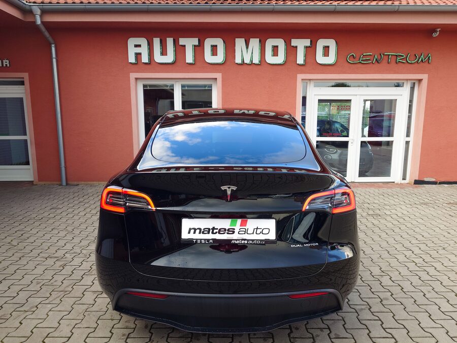 Tesla Model Y Long Range - Dual Motor, 378 kW, – fotografie 8 z 26