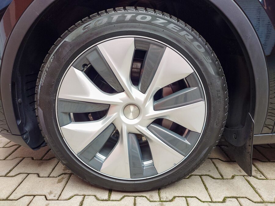 Tesla Model Y Long Range - Dual Motor, 378 kW, – fotografie 10 z 26