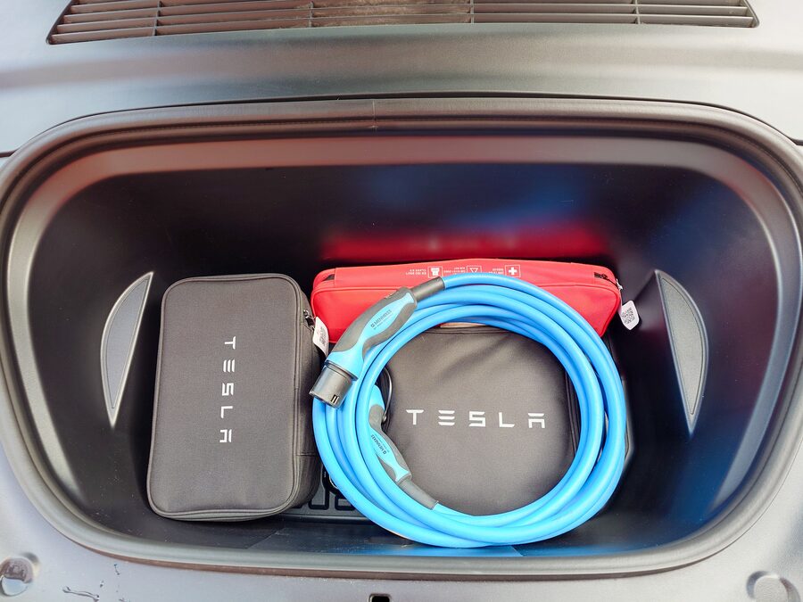 Tesla Model Y Long Range - Dual Motor, 378 kW, – fotografie 11 z 26
