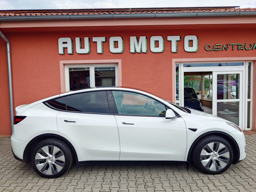 Tesla Model Y Long Range Dual Motor 378 kW – fotografie 2 z 26