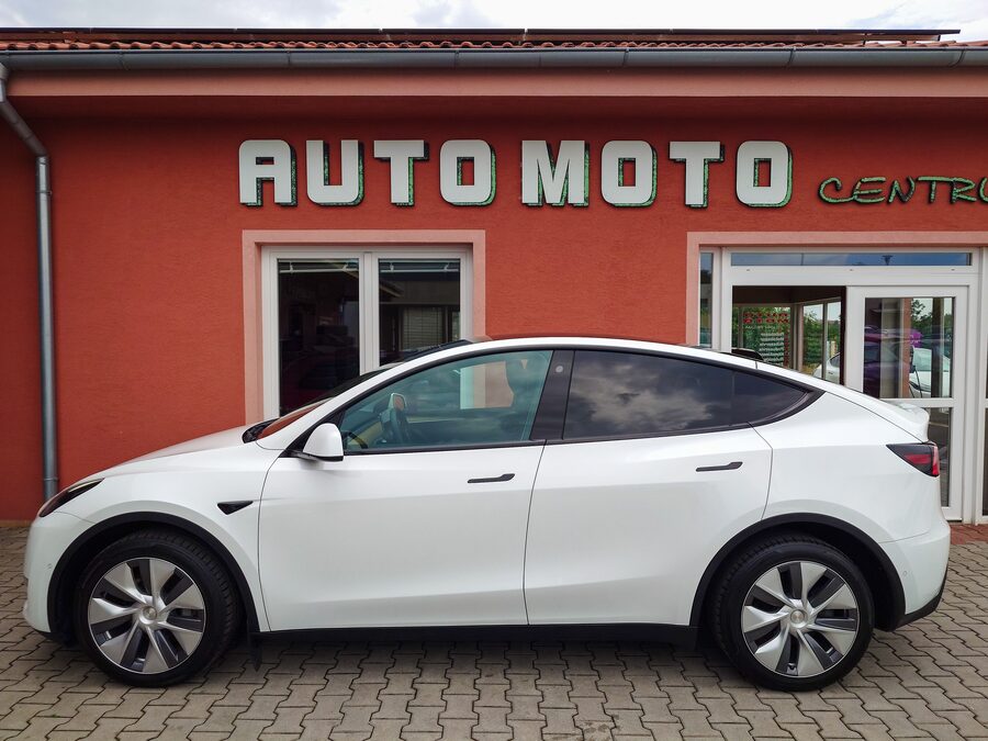 Tesla Model Y Long Range Dual Motor 378 kW – fotografie 5 z 26