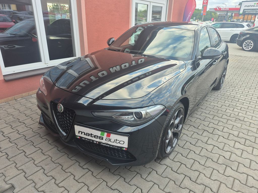 Alfa Romeo Giulia 2.0 Veloce Q4 206kW (ODPOČET DPH)