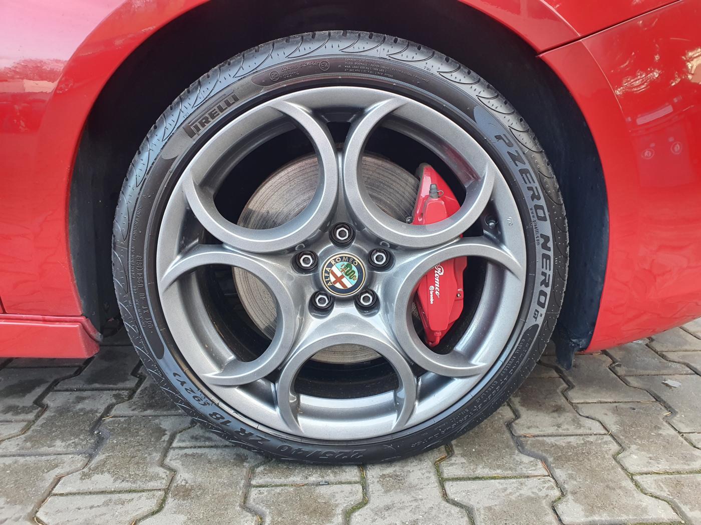 Fotogalerie Alfa Romeo Giulietta 1750 Tbi QV 177 kW 'ROSSO COMPETIZI 