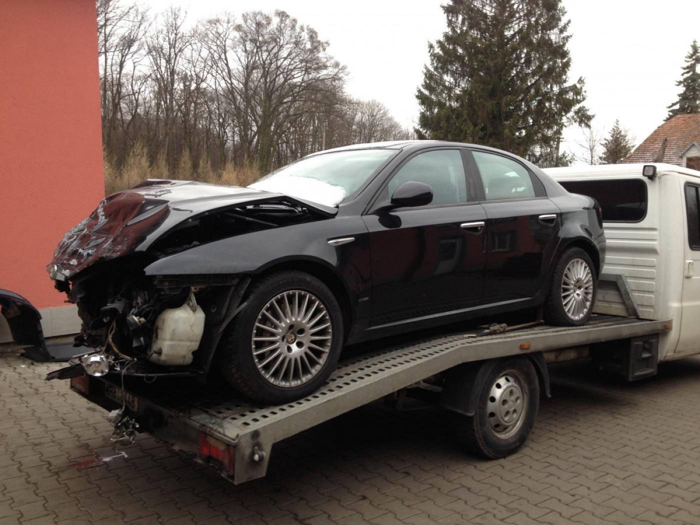 Alfa Romeo 159 2.4 JTDm 147kW sedan